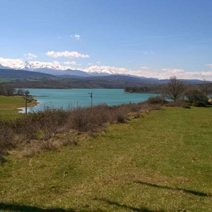 Lac de Montbel in maart westzijde
