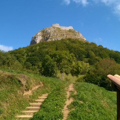 Chateau de Montségur 27 km